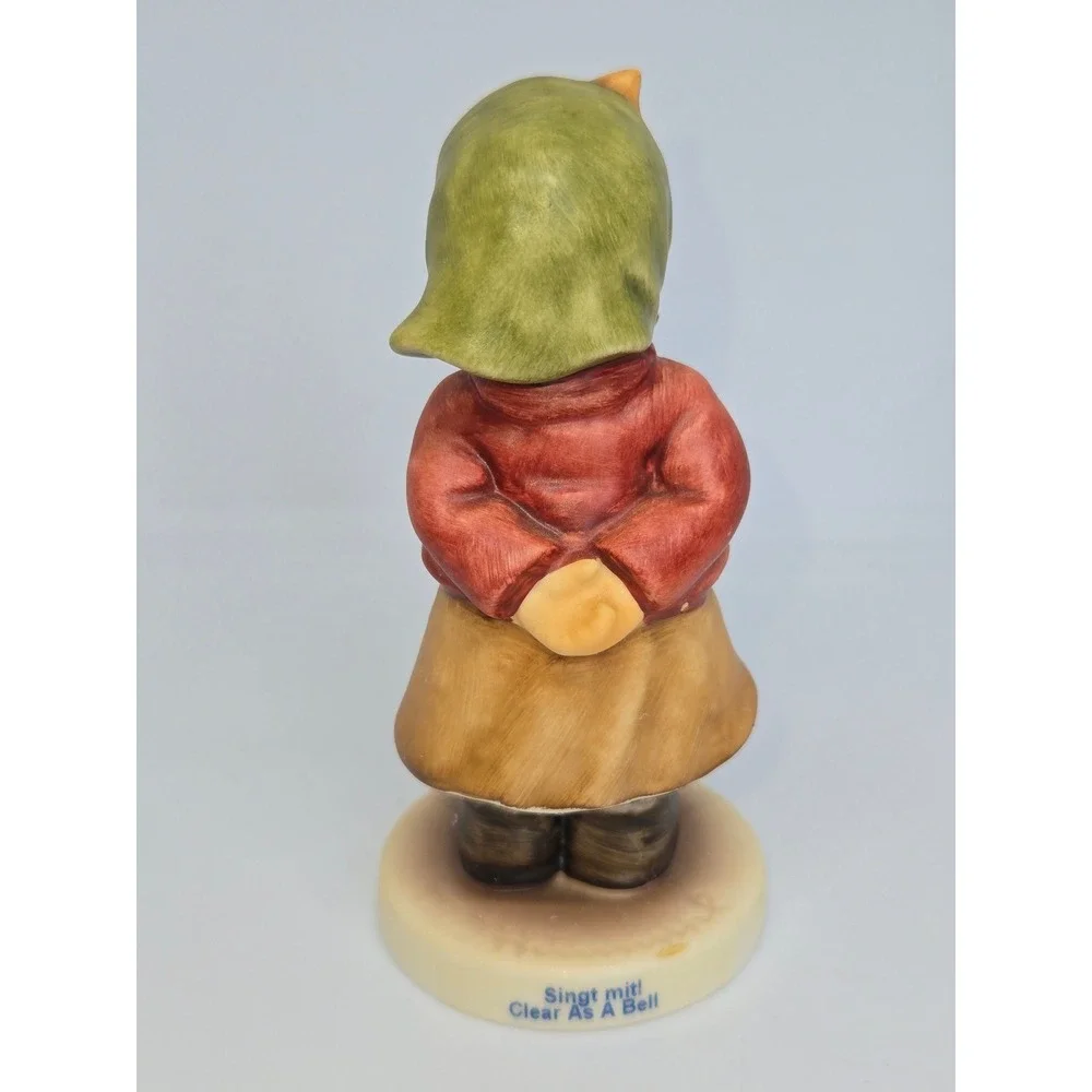 Vtg 2004 M.I. Hummel Goebel Figurine 